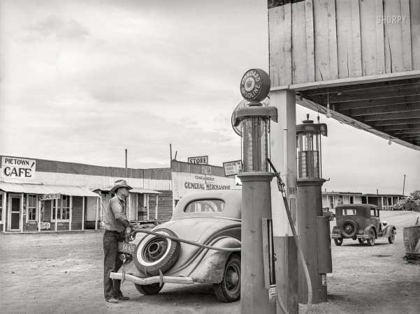 Photo showing: Pie Filling -- June 1940. The gasoline pumps at Pie Town, New Mexico.