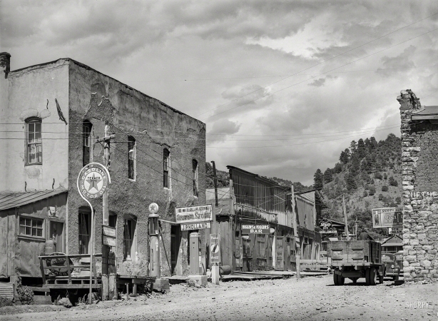 Photo showing: Snappy Lunch -- June 1940. Main street of Mogollon, New Mexico. Second largest gold section in the state.