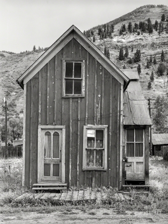 Photo showing: Slender Manse -- September 1940. Old house of gold miner. Telluride, Colorado.