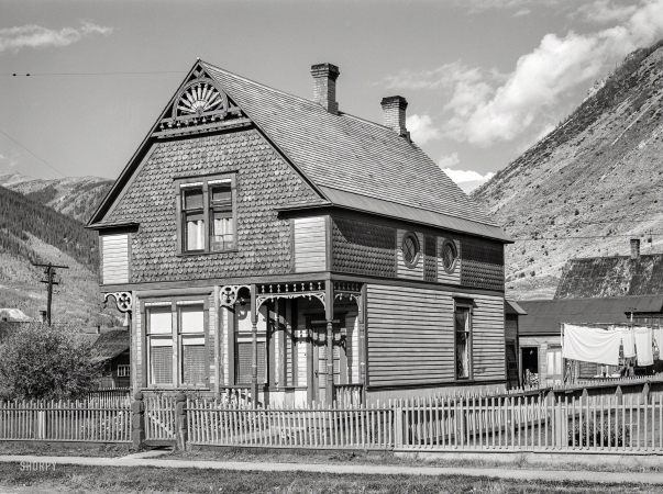 Photo showing: Laundry Legs -- September 1940. Old house in mining town of Silverton, Colorado.