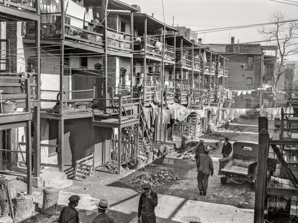 Photo showing: Crowded Houses -- September 1935. Slums. Washington, D.C.