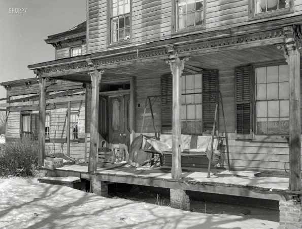 Photo showing: Handyman Special -- February 1936. Shabby housing near Bound Brook, New Jersey.