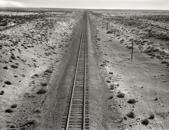 Photo showing: Irrigon Oregon -- October 1939. Western Pacific line runs through unclaimed desert of northern Oregon. Ten miles from railroad station at Irrigon.