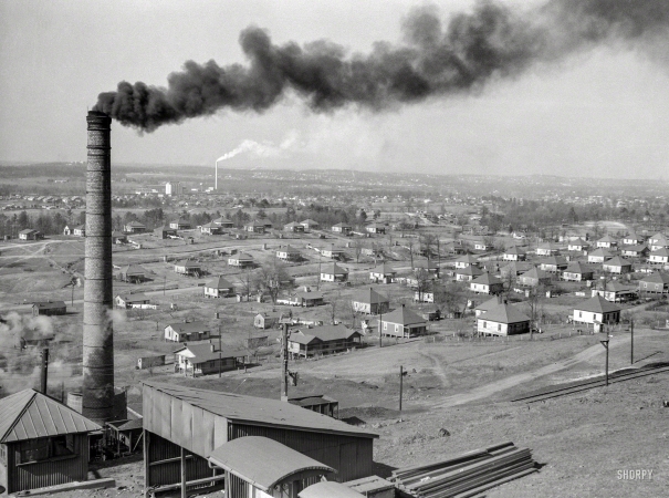 Photo showing: Company Town -- February 1937. Company steel town. Birmingham, Jefferson County, Alabama.