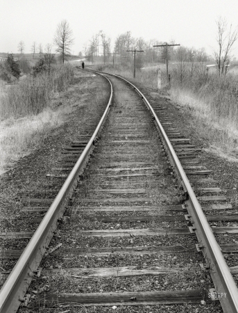 Photo showing: The Traveler -- January 1939. Railroad tracks. Williamson County, Illinois.