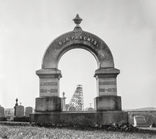 Photo showing: Our Parents -- November 1936. Burial ground in Westmoreland County, Pennsylvania.