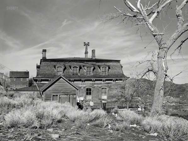 Photo showing: Spook Hill -- March 1940. Old mine office. Virginia City, Nevada.