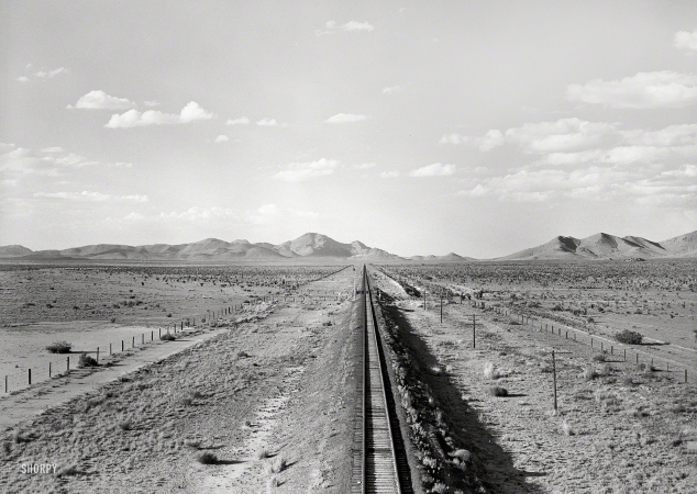 Photo showing: South by Southwest -- June 1938. Railroad tracks in Southwestern New Mexico.