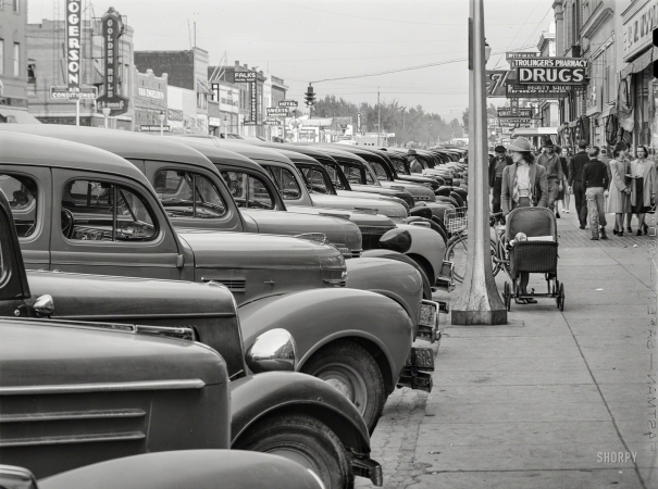 Photo showing: Twin Falls II -- May 1941. Main street of Twin Falls, Idaho.
