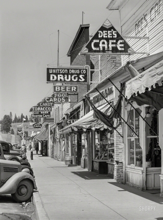 Photo showing: Cascade Cafes -- June 1941. Street scene in Cascade, Idaho.