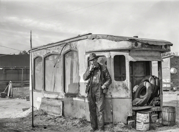 Photo showing: King of the Road - -- March 1941. Construction worker from Fort Bragg lives in this homemade bunkhouse in Manchester, North Carolina.