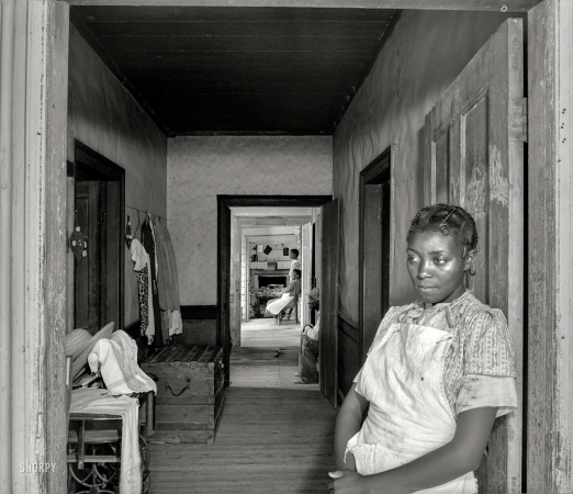 Photo showing: Interiors -- June 1941. Interior of Negro rural house. Greene County, Georgia.
