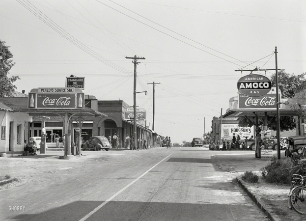 Photo showing: Welcome to Cokeville -- June 1941. Main street of Siloam, Greene County, Georgia.