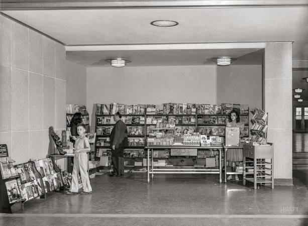 Photo showing: Airport Newsstand -- July 1941. The newsstand in the waiting room. National Airport near Washington, D.C.