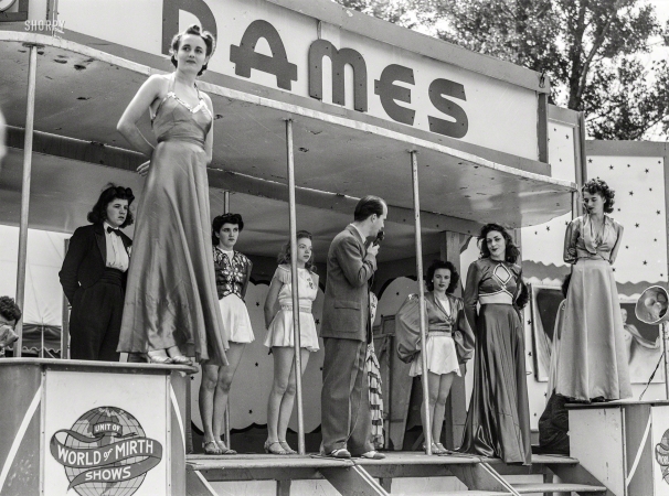 Photo showing: Dames -- September 1941. The 'girlie' show at the State Fair in Rutland, Vermont.