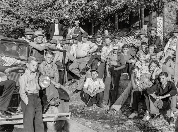 Photo showing: Strike Force -- September 1939. Ducktown, Tennessee. Copper miners on strike waiting for scabs to come out of mines.