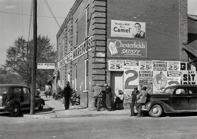 Photo showing: Theatrically Incorrect -- November 1939. Tobacco warehouse during auction sales in Oxford, Granville County, North Carolina.