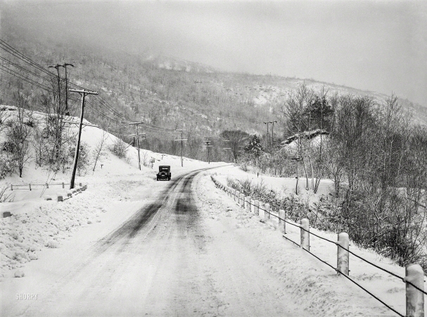 Photo showing: Apres-Skid -- March 1940. Highway after blizzard. Brattleboro, Vermont.
