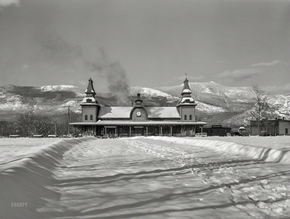 Photo showing: Snow Depot II -- February 1940. Railway station in North Conway, New Hampshire.
