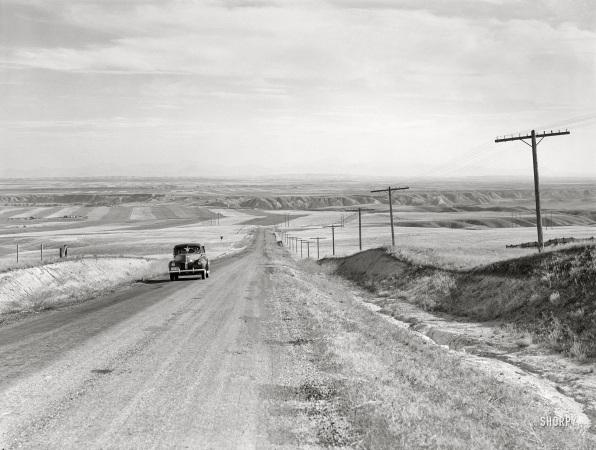 Photo showing: Late for the Sky -- August 1941. Highway near Havre, Montana.
