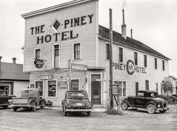 Photo showing: The Piney Hotel -- September 1941. Hotel in Big Piney, Wyoming.
