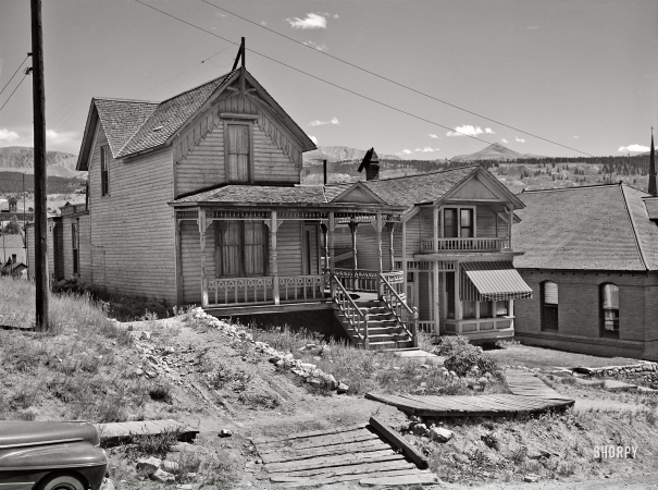 Photo showing: Leadville Deluxe -- September 1941. Houses in old mining town. Leadville, Colorado.