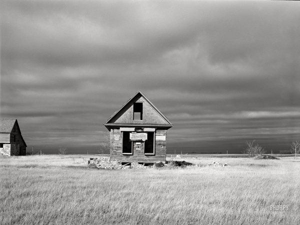 Photo showing: Bleak House. -- October 1940. Abandoned farmhouse. Ward County, North Dakota.