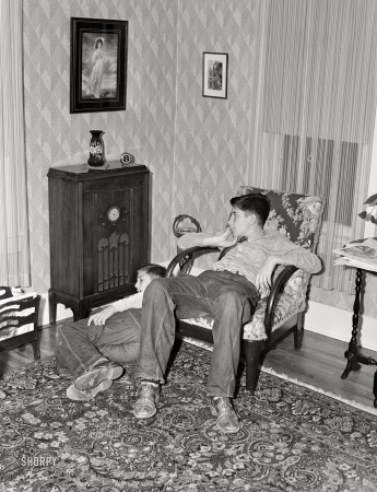 Photo showing: Dakota Station -- November 1940. Schulstad boys listening to radio. Aberdeen, South Dakota.