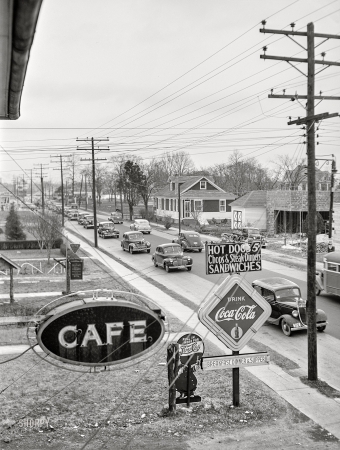 Photo showing: Pull In for Pepsi -- March 1941. Four o'clock traffic. Norfolk, Virginia.