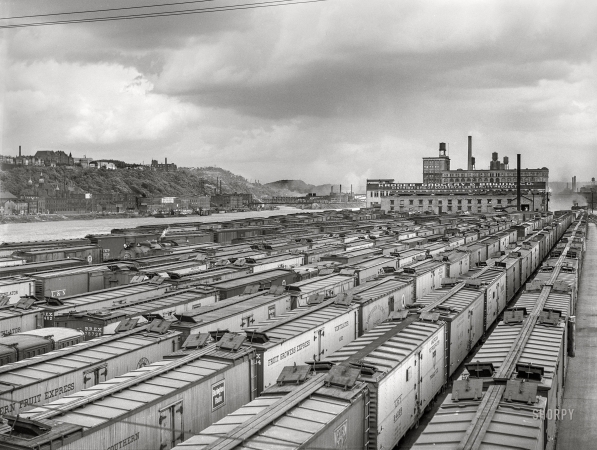 Photo showing: Kroger Depot -- June 1941. Carloads of fruit and vegetables at terminal. Pittsburgh, Pennsylvania.