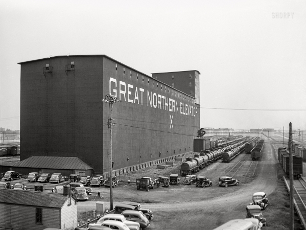 Photo showing: Elevator X -- August 1941. Great Northern grain elevator. Superior, Wisconsin.