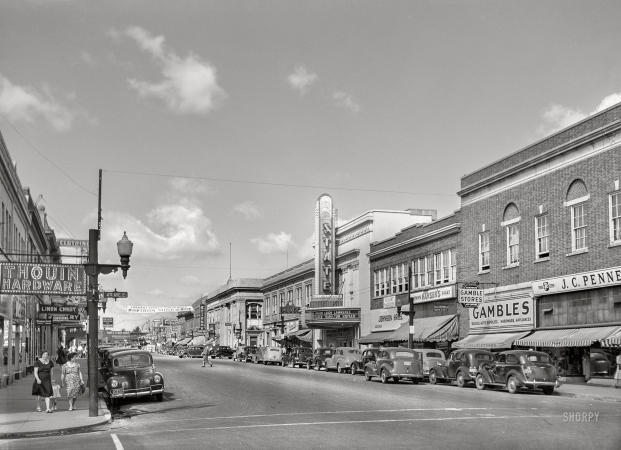 Photo showing: Hibbing, Minn. -- August 1941. Main street of Hibbing, Minnesota.