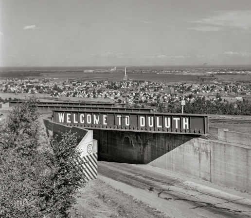 Photo showing: Welcome to Duluth -- August 1941. Entering Duluth, Minnesota.