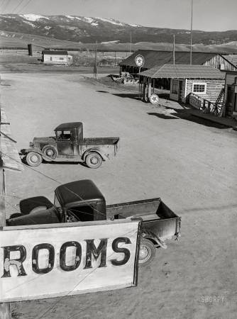Photo showing: Wisdoms End -- April 1942. Wisdom, Montana. Edge of the town.