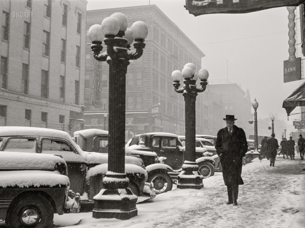 Photo showing: Iowa Chill -- January 1942. Burlington, Des Moines County, Iowa.