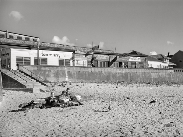 Photo showing: Tom-n-Larry -- September 1941. Sunbath on the beach. Seaside, Oregon.