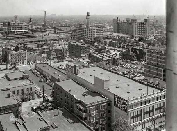 Photo showing: Factoryscape -- July 1942. Detroit, Michigan. Looking southwest from the Fisher Building.