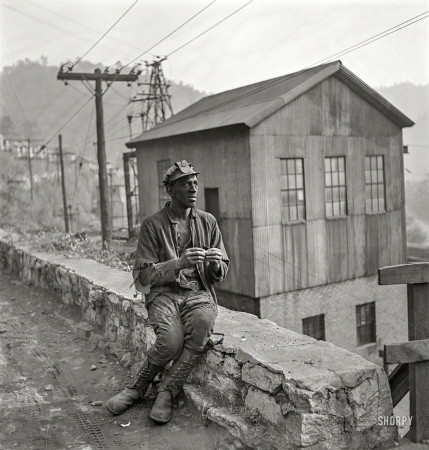 Photo showing: Major Miner -- September 1938. Capels, West Virginia. Coal miner waiting for lift home.