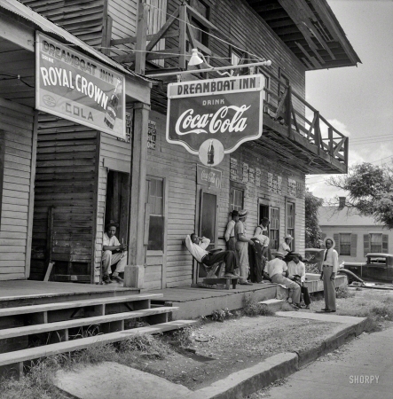 Photo showing: Dreamboat Inn -- August 1940. Port Gibson, Mississippi.