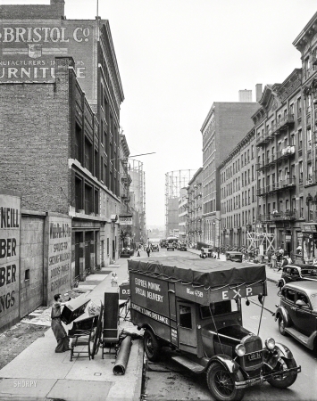 Photo showing: Moving Day. -- New York, 1938. East 62nd Street.