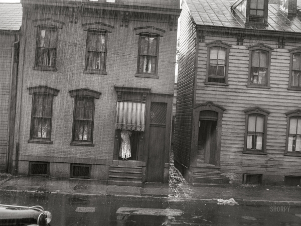 Photo showing: Precipittation -- June 1941. Rain. Pittsburgh, Pennsylvania.