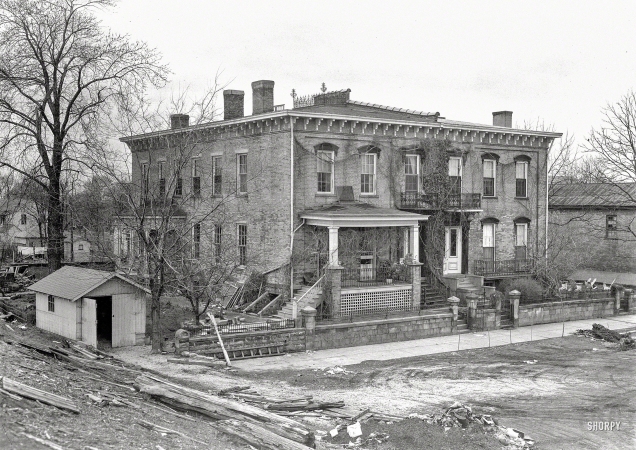 Photo showing: Drying Out -- April 1937. Shawneetown, Illinois. An old residence near the levee after the flood.