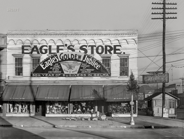 Photo showing: Golden Jubilee -- December 1935. Eagle's Store -- Selma, Dallas County, Alabama.