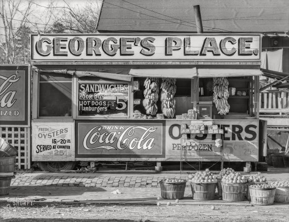 Photo showing: Georges Place -- February 1936. Roadside sandwich shop and
fruit stand. Ponchatoula, Tangipahoa Parish, Louisiana.