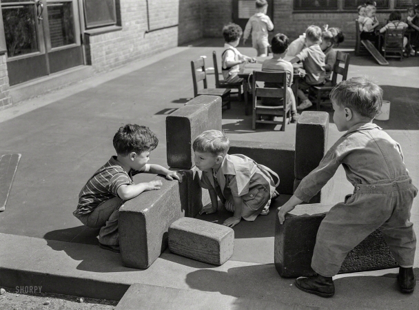 Photo showing: Block Party -- June 1942. Queens, New York. Nursery school at the Queensbridge housing project. Children playing with blocks.