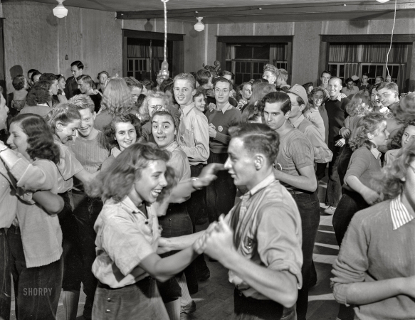 Photo showing: Dance Jamboree! -- August 1942. National Music Camp in Interlochen, Michigan. Monday night dance jamboree.