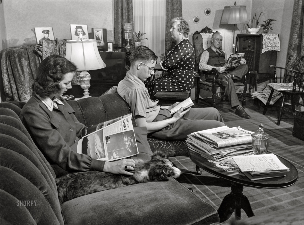 Photo showing: Reading, Pa. -- November 1942. Lititz, Pennsylvania. Small town in wartime. Mrs. Julian Bachman at home with her family.