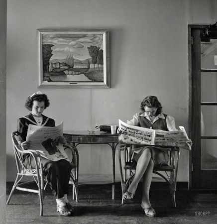 Photo showing: Social Media -- May 1943. Arlington, Virginia. Reading the Sunday paper at
Arlington Farms, duration residence halls for women war workers.