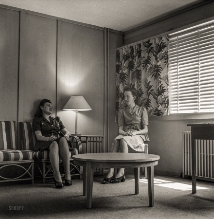 Photo showing: Entre Nous -- June 1943. Arlington, Va. One of several alcoves off the corridor in Idaho Hall, Arlington Farms,
a residence for women who work in the U.S. government for the duration of the war.