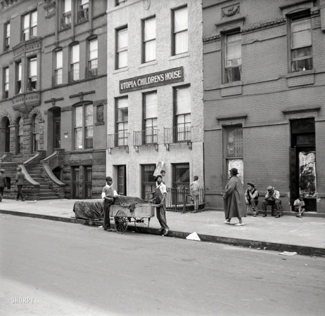 Photo showing: Utopia House -- Summer 1938. Utopia Children's House, Harlem, New York.